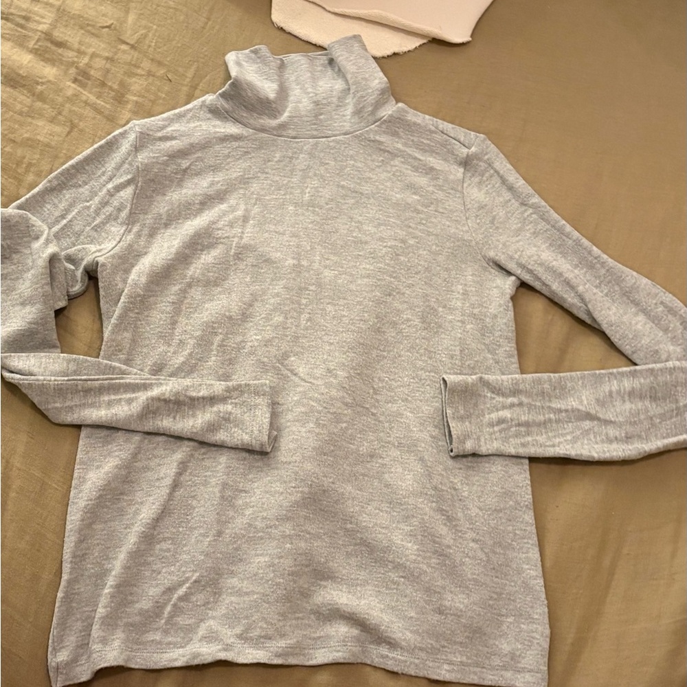 Alo Grey Turtleneck Sweater